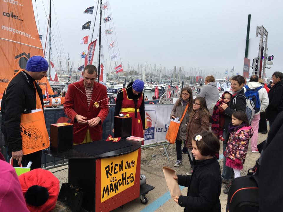 VENDEEGLOBE RIEN DANS LES MANCHES