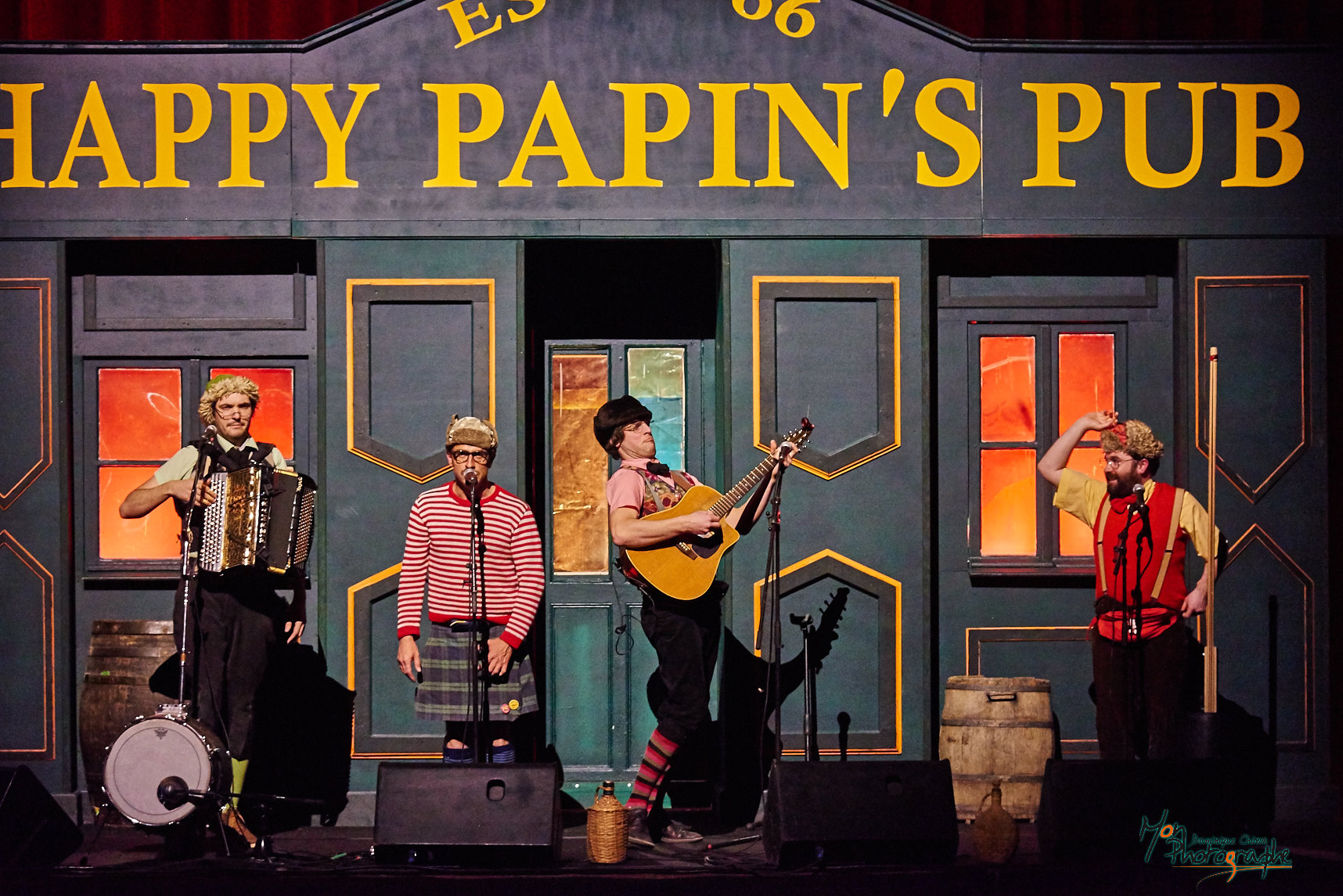 2086 GROUPE PAPIN AU PUY DU FOU